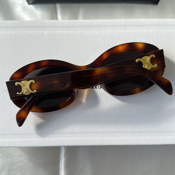 CELINE Triomphe Oval Sunglasses (Brand New) - Picture 2 of 6